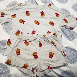 H&M Fries print shorts t-shirt pajamas grey small casual sleepwear
